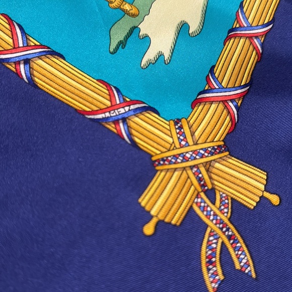 HERMÈS PARIS 1980’s 'Hermés’ French Revolution commemorative silk scarf France - Picture 5 of 11